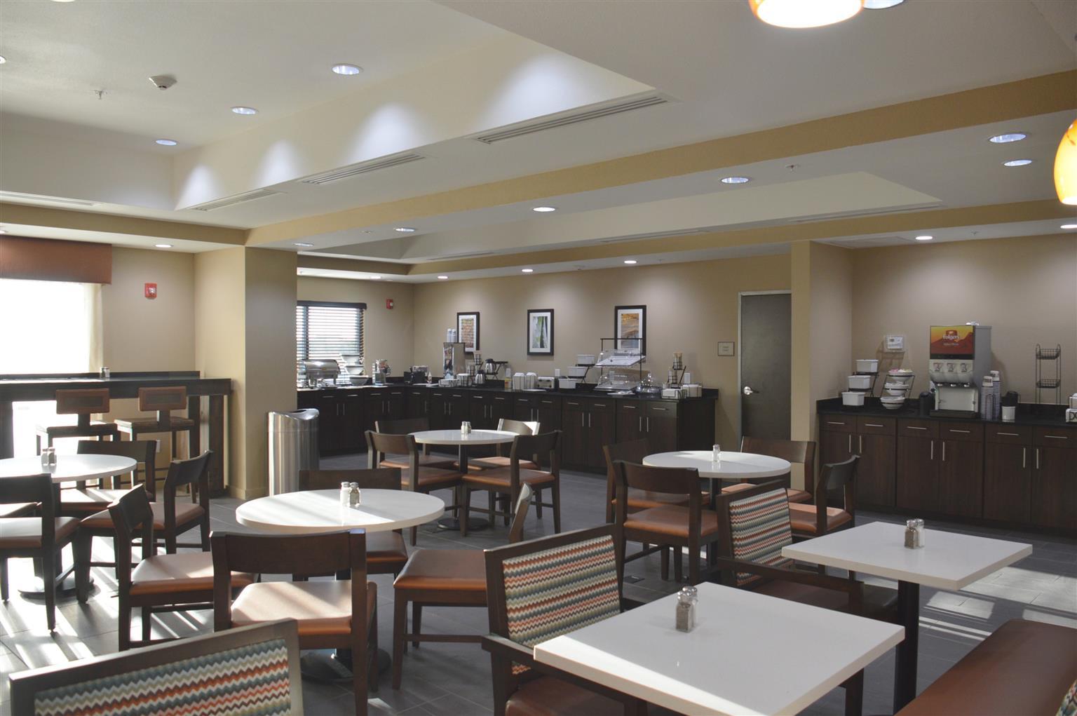 Best Western Plus Elmendorf Hotel San Antonio Hotel Exterior foto